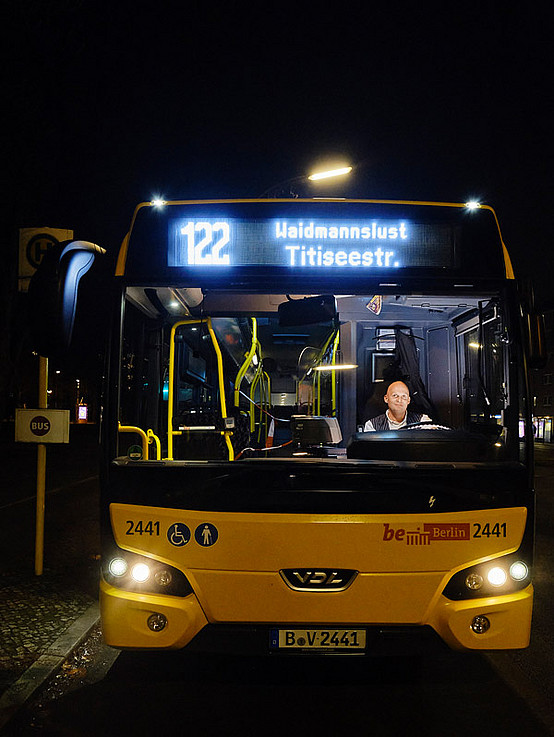 Manchmal geht Mark Beckers Schicht schon gegen 19 h los, im Januar ist es da bereits dunkel